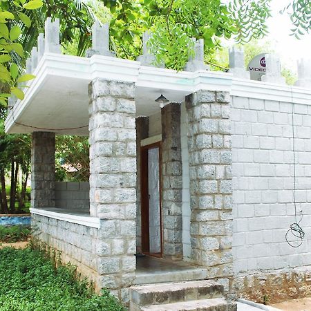 Pride Inn Resort Puttur  Buitenkant foto
